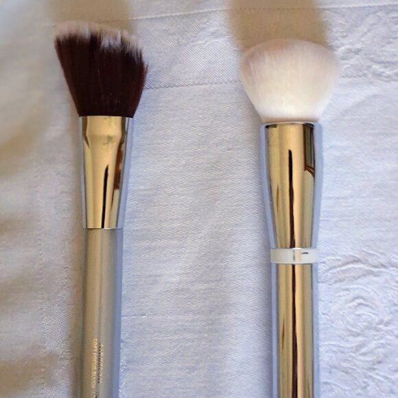 Supremo it Cosmetics Makeup Kit - Picture 4 of 12